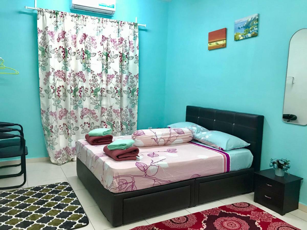 D'Q Putra Homestay Melaka Unit Miqa Екстериор снимка