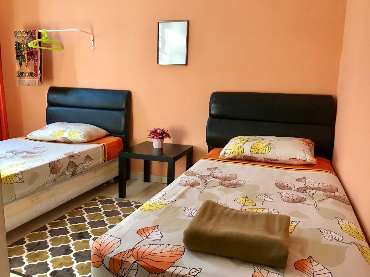 D'Q Putra Homestay Melaka Unit Miqa Екстериор снимка