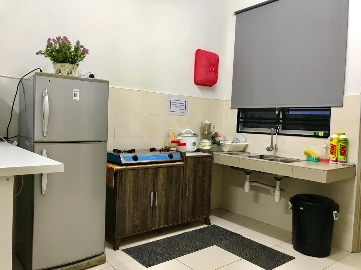 D'Q Putra Homestay Melaka Unit Miqa Екстериор снимка